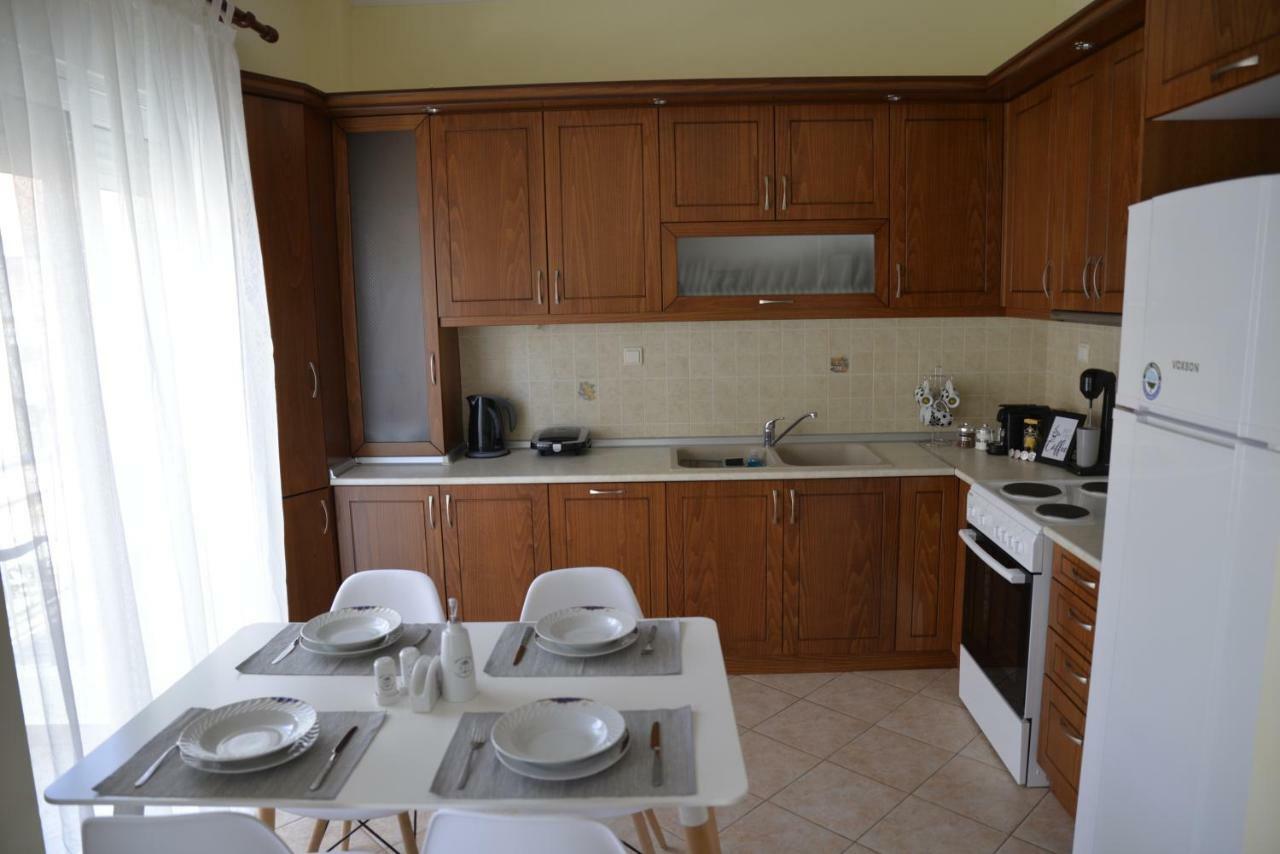 Yellow Fresh Apartment-City Center อเล็กซานโดรโพลิส ภายนอก รูปภาพ