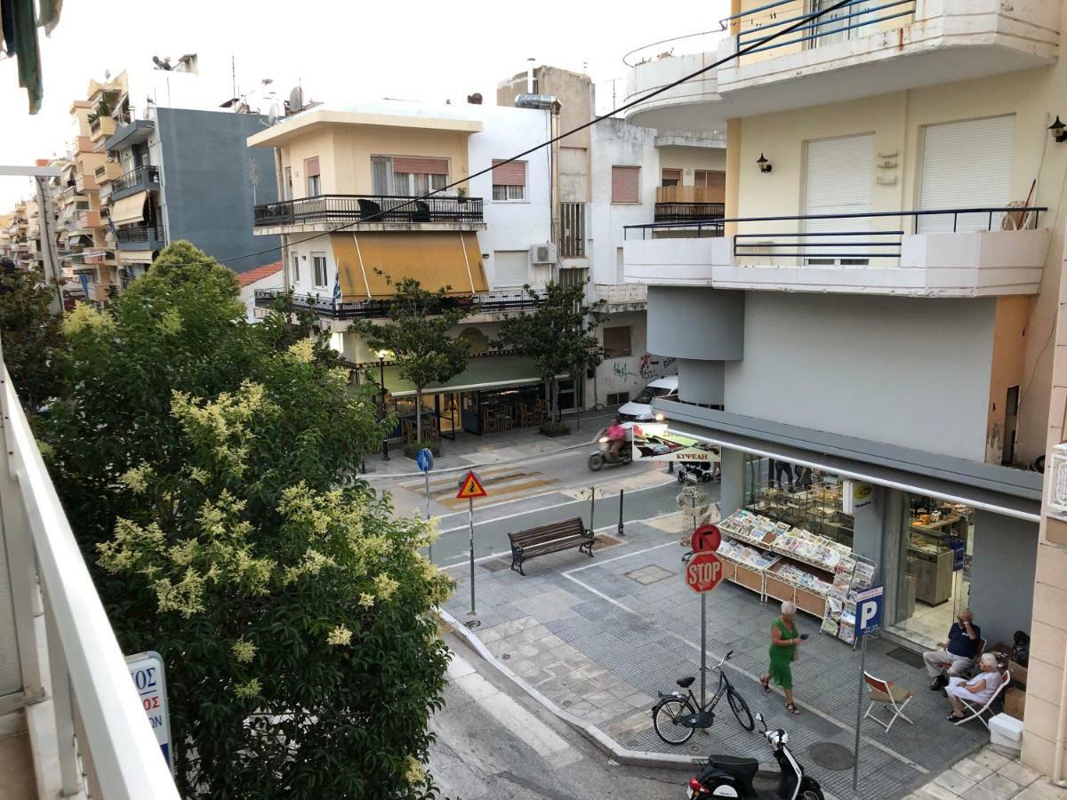 Yellow Fresh Apartment-City Center อเล็กซานโดรโพลิส ภายนอก รูปภาพ